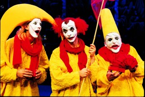 Slava Snowshow Three yellow clowns by Pascal Ito+