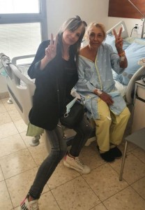 Наталья и Белла в больнице