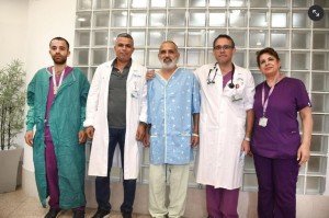 Элияху Шелиан и врачи госпиталя Сорока. Фото - пресс-служба госпиталя Сорока